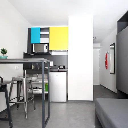 Suiteasy Le 124 Apartmanhotel *